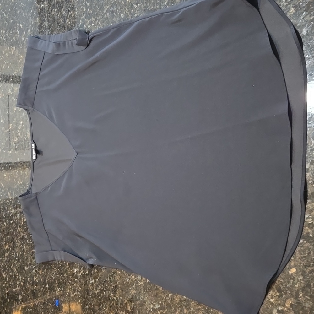 Express neck top